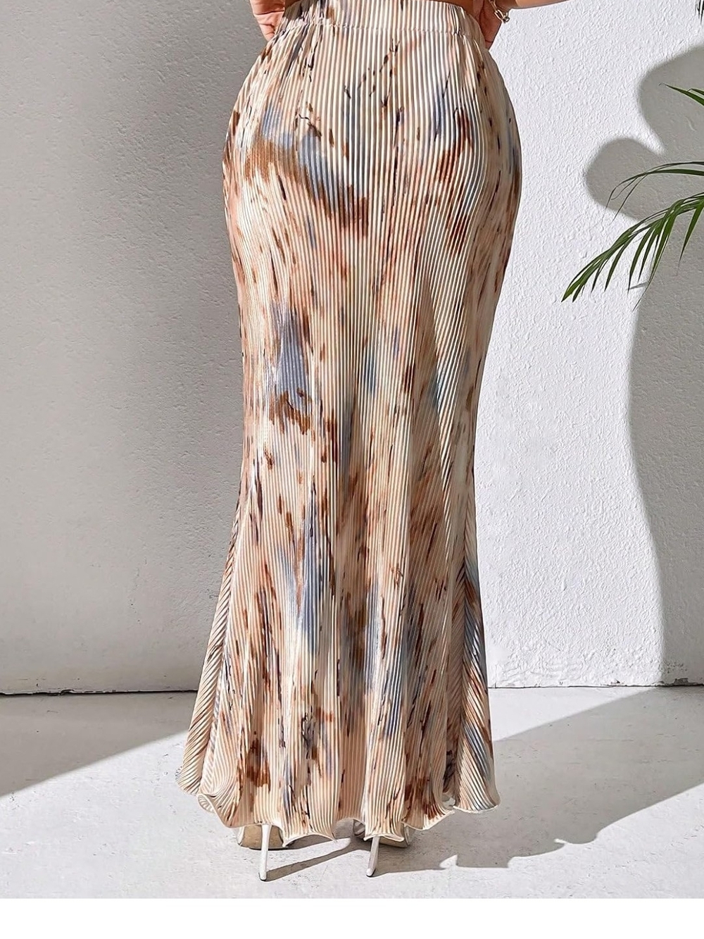 Pleated Tie Dye Maxi Skirt - Picture 13 of 15
